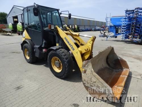 Komatsu 65 Pás carregadoras de rodas