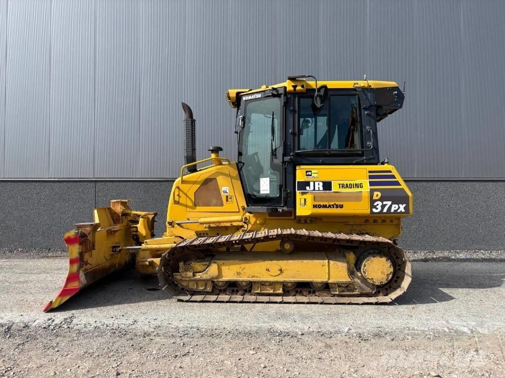 Komatsu D37 PX-23 Dozers - Tratores rastos