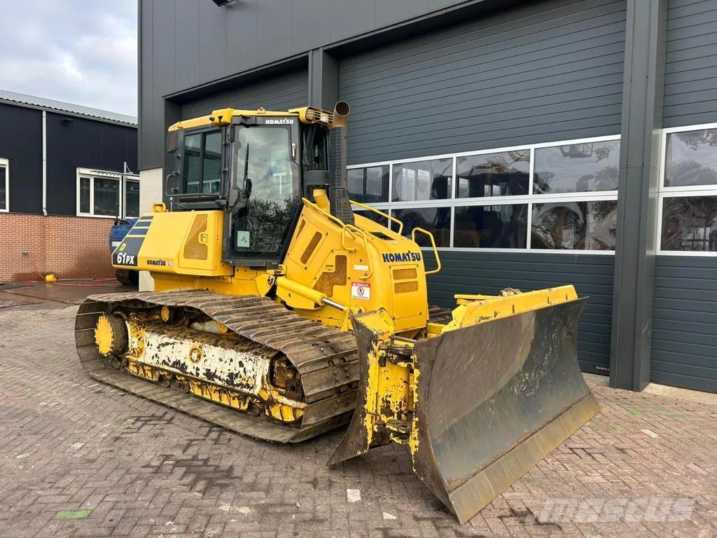 Komatsu D61PX-23 Dozers - Tratores rastos