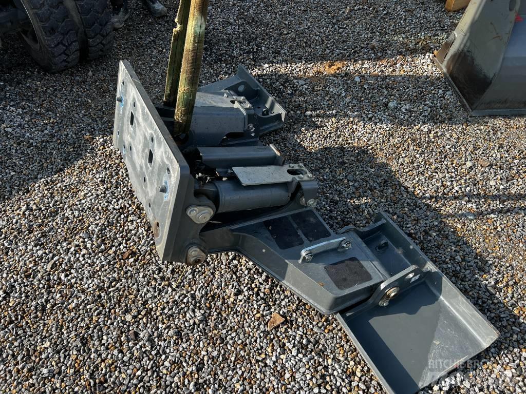 Wacker Neuson EW 65 Chassis e suspensões