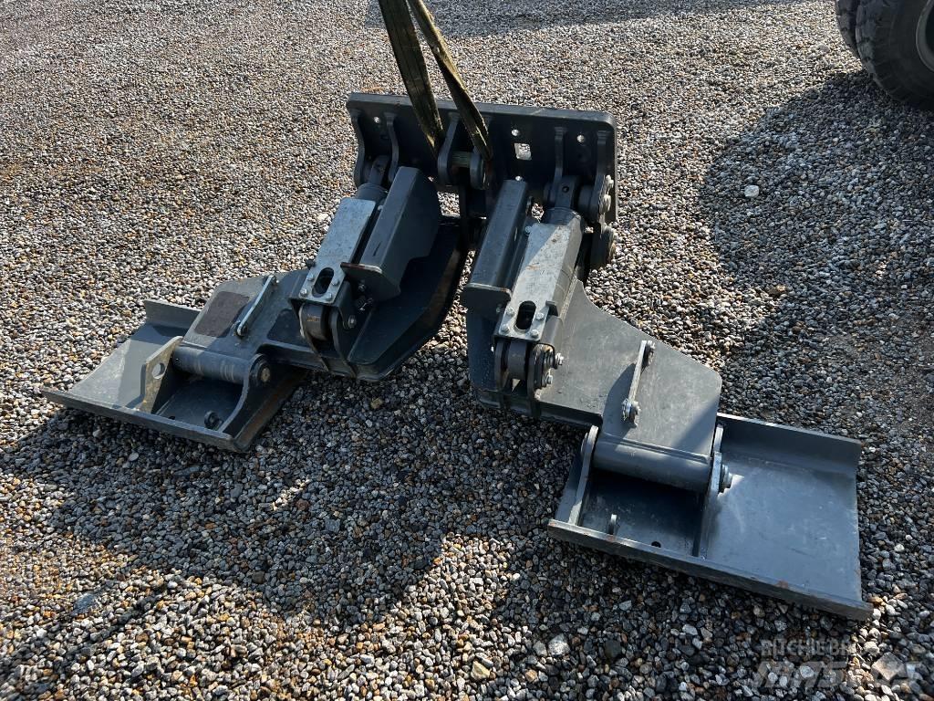 Wacker Neuson EW 65 Chassis e suspensões
