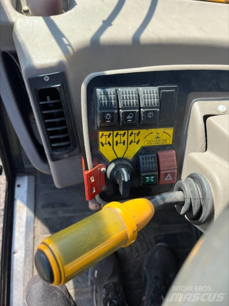 JCB SLP 530 Carregadora multifunções