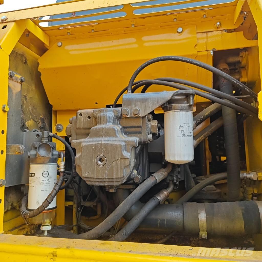Komatsu PC 240 LC-8 Escavadoras de rastos