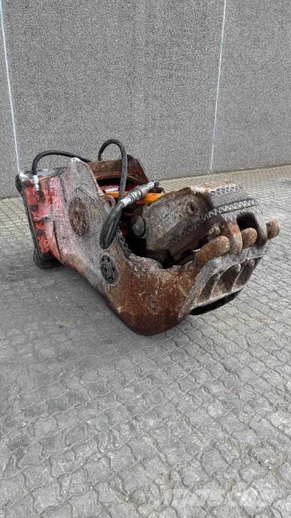 NPK G 18 J Britadeiras de construção