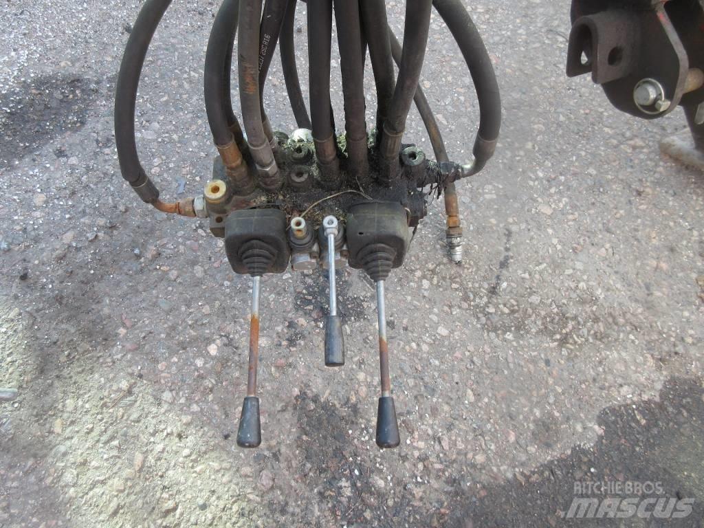 Patu 1800 Gruas e carregadores