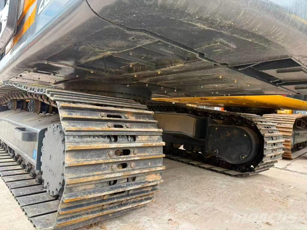 Hyundai R220LC-9S Escavadoras Midi 7t - 12t