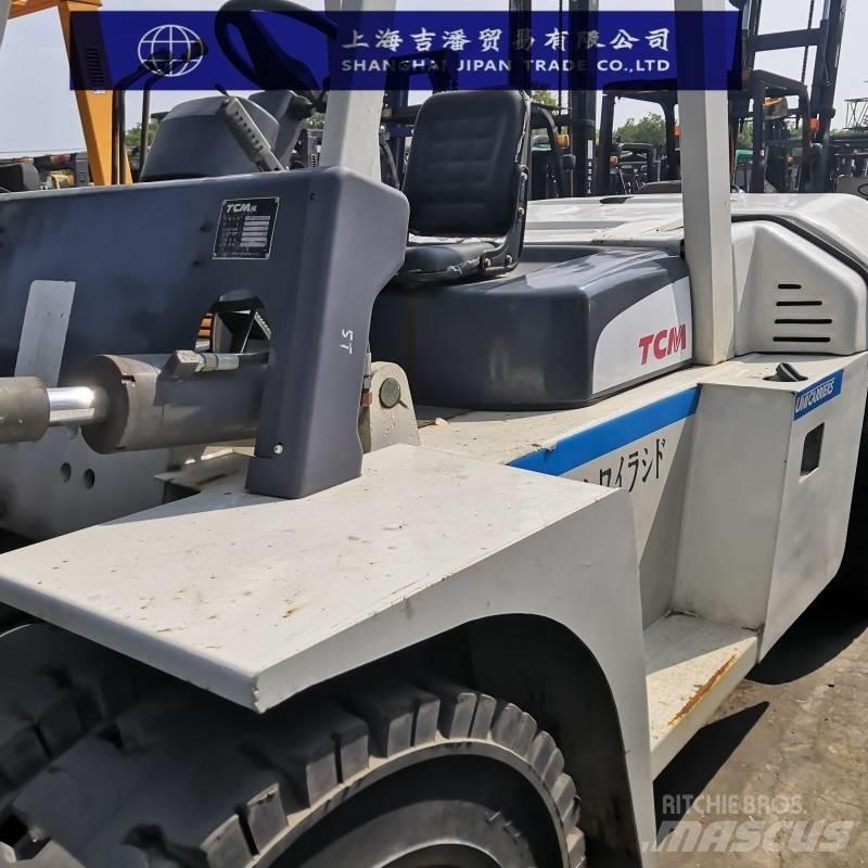 TCM 100 Empilhadores Diesel
