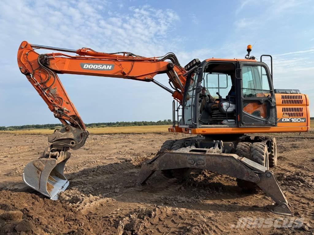 Doosan DX 160 W-3 Escavadoras de rodas