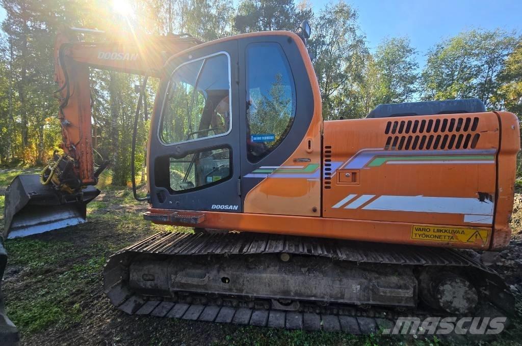 Doosan DX 140 LC Escavadoras de rastos