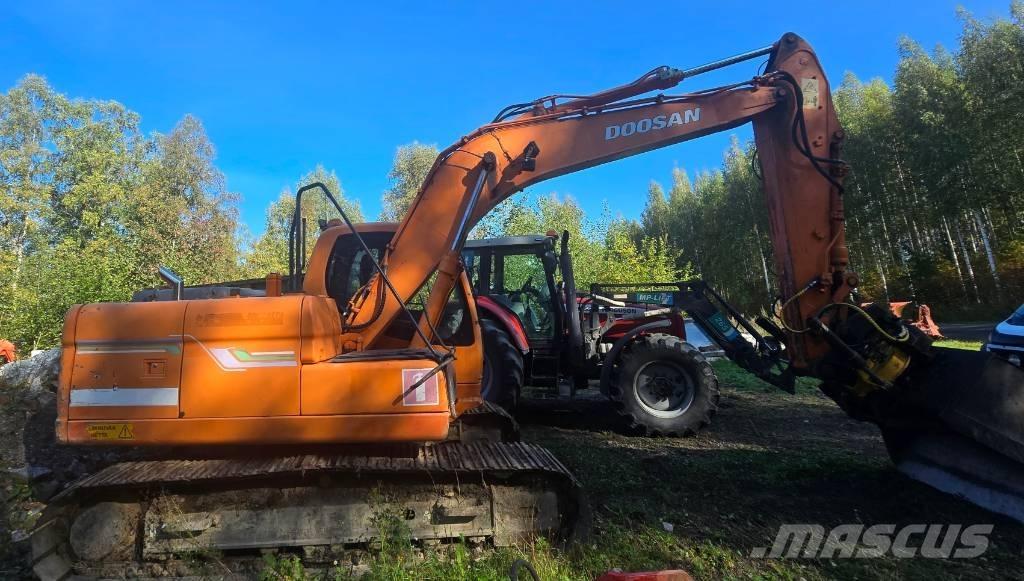 Doosan DX 140 LC Escavadoras de rastos