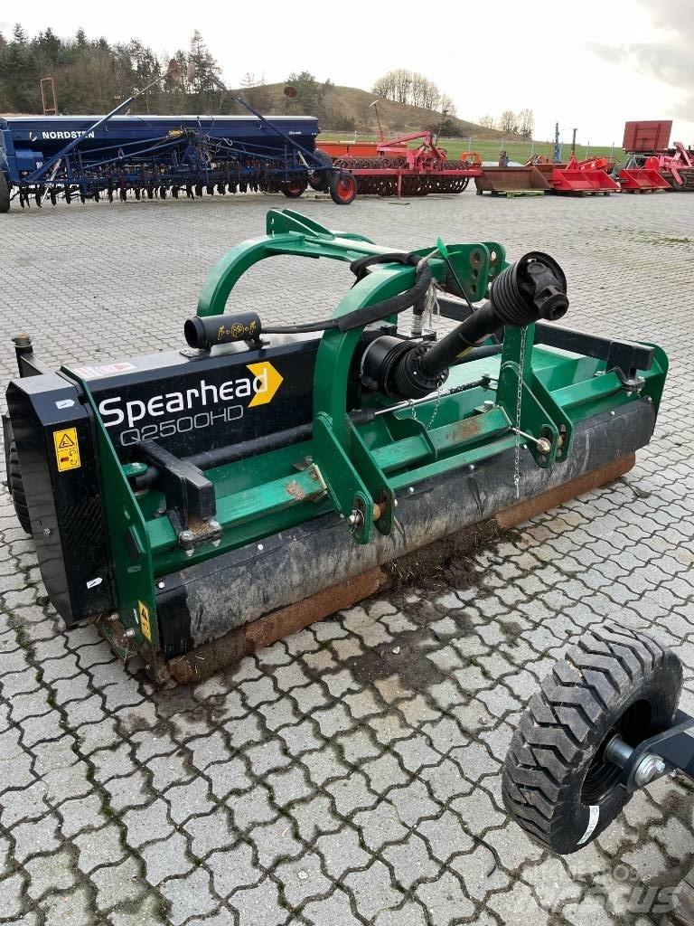 Spearhead Q 2500 HD Gadanheiras