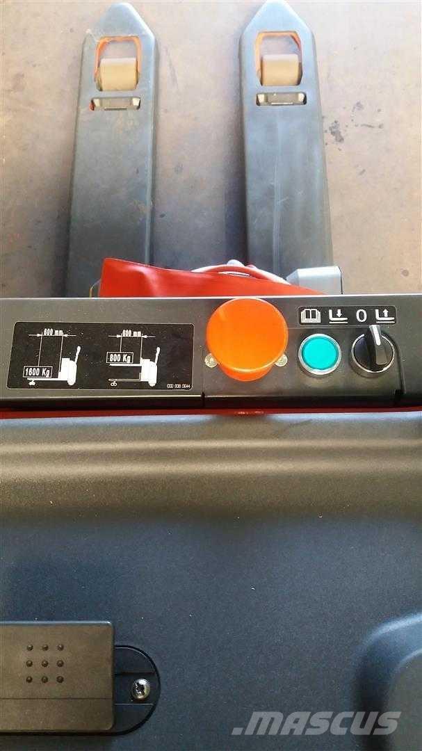 Linde T16L Empilhador para operador externo