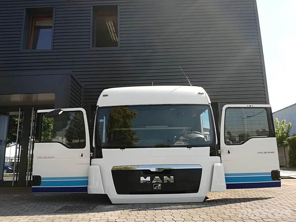 MAN TGX XLX EURO 5 Cabines e interior