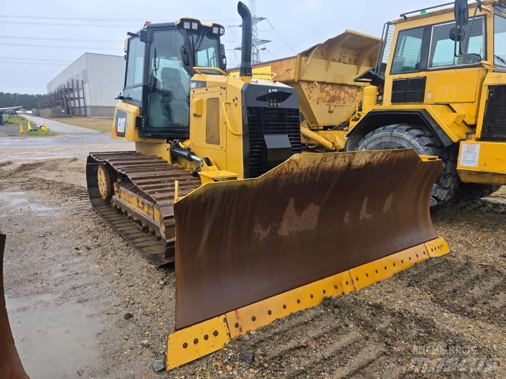 CAT D 6 K 2 LGP Dozers - Tratores rastos