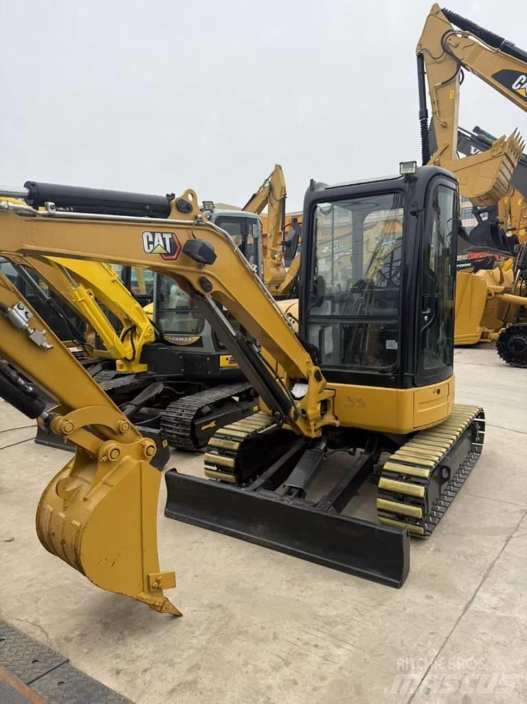 CAT 303.5 E Mini Escavadoras <7t
