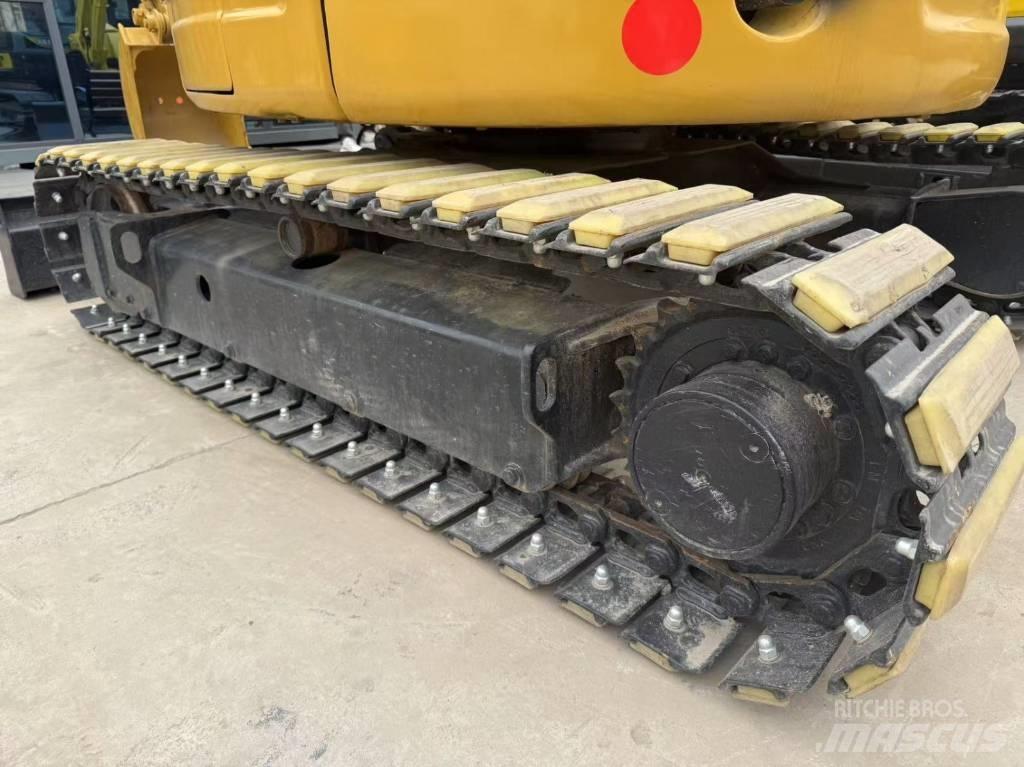 CAT 303.5 E Mini Escavadoras <7t