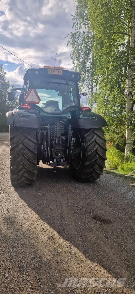 Valtra T914 versu Tratores Agrícolas usados