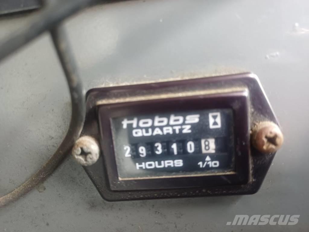 Kobelco CKE 2500 Gruas de rastos