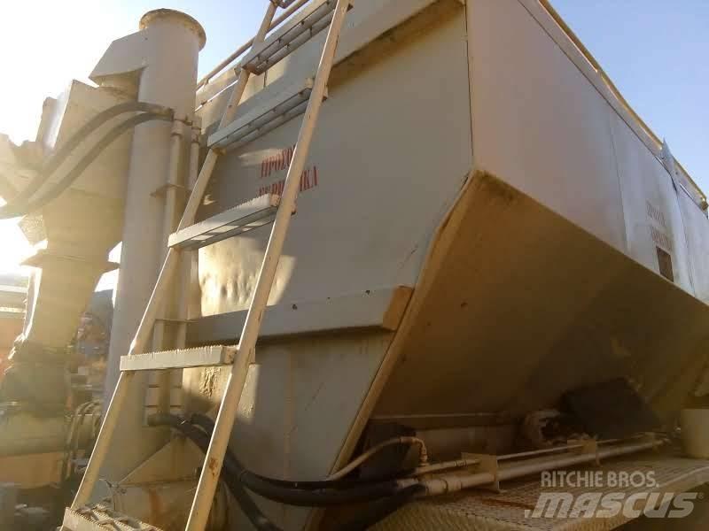 Mack R 600 Camiões basculantes