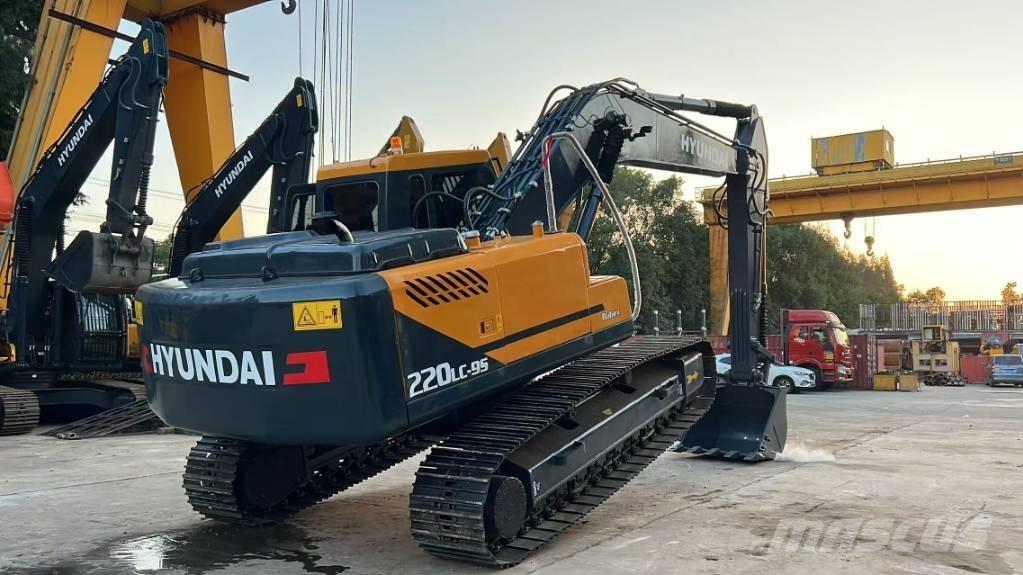 Hyundai R220LC-9S Escavadoras Midi 7t - 12t