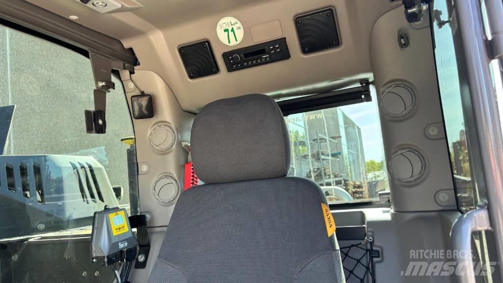 Volvo ECR 235 E Escavadoras de rastos