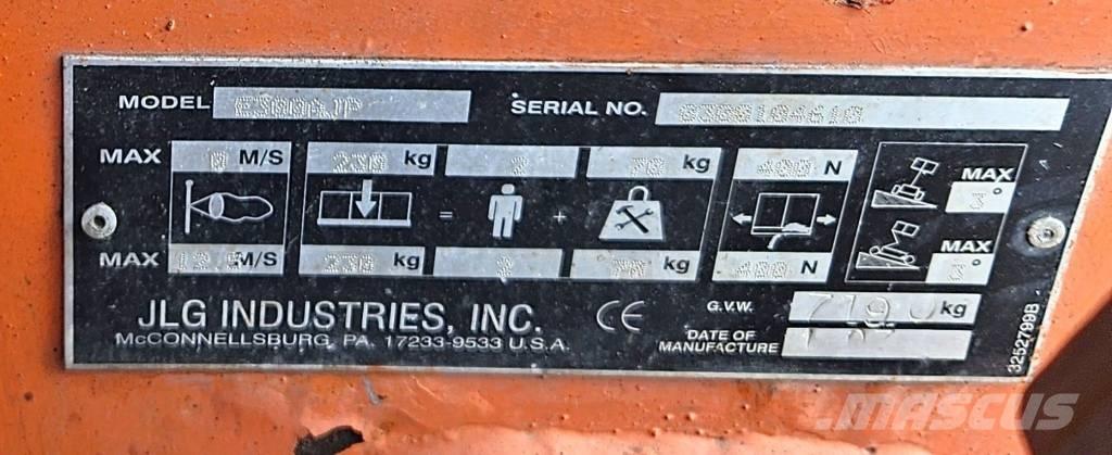JLG E 300 AJP Elevadores braços articulados