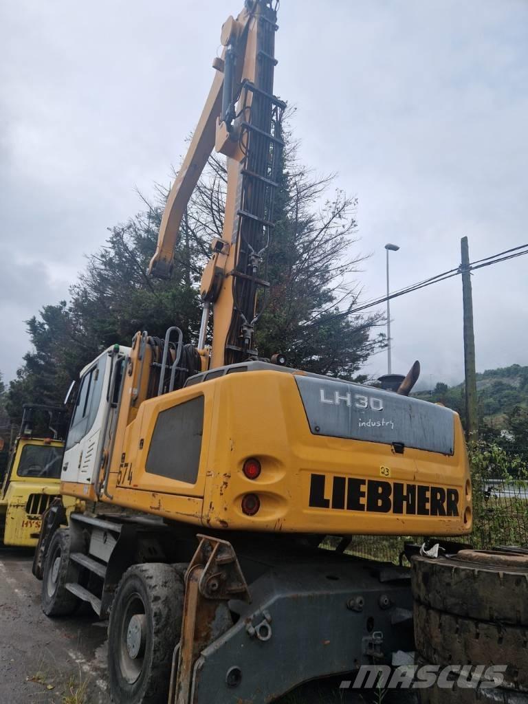 Liebherr LH 30 M Manipuladores de resíduos / indústria