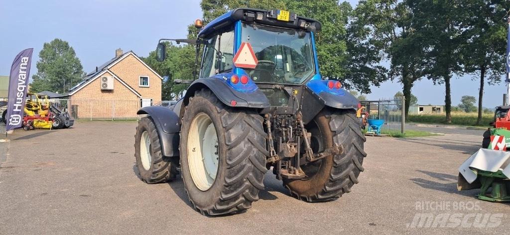 Valtra T160 Tratores Agrícolas usados