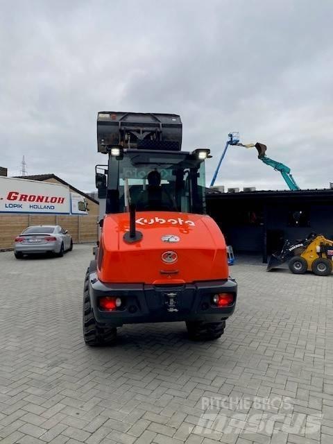 Kubota R 090 Pás carregadoras de rodas