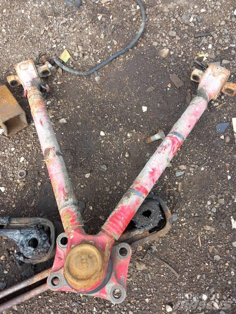 Volvo FH 12 22238525 Chassis e suspensões