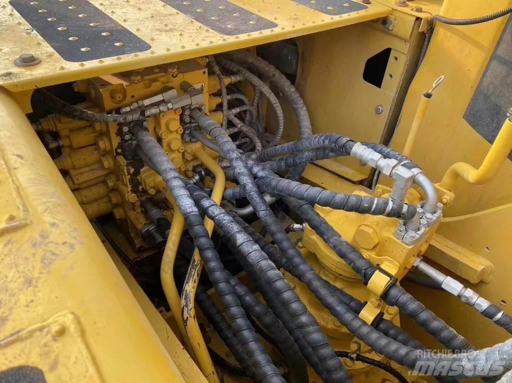 Komatsu pc200 Escavadoras de rastos