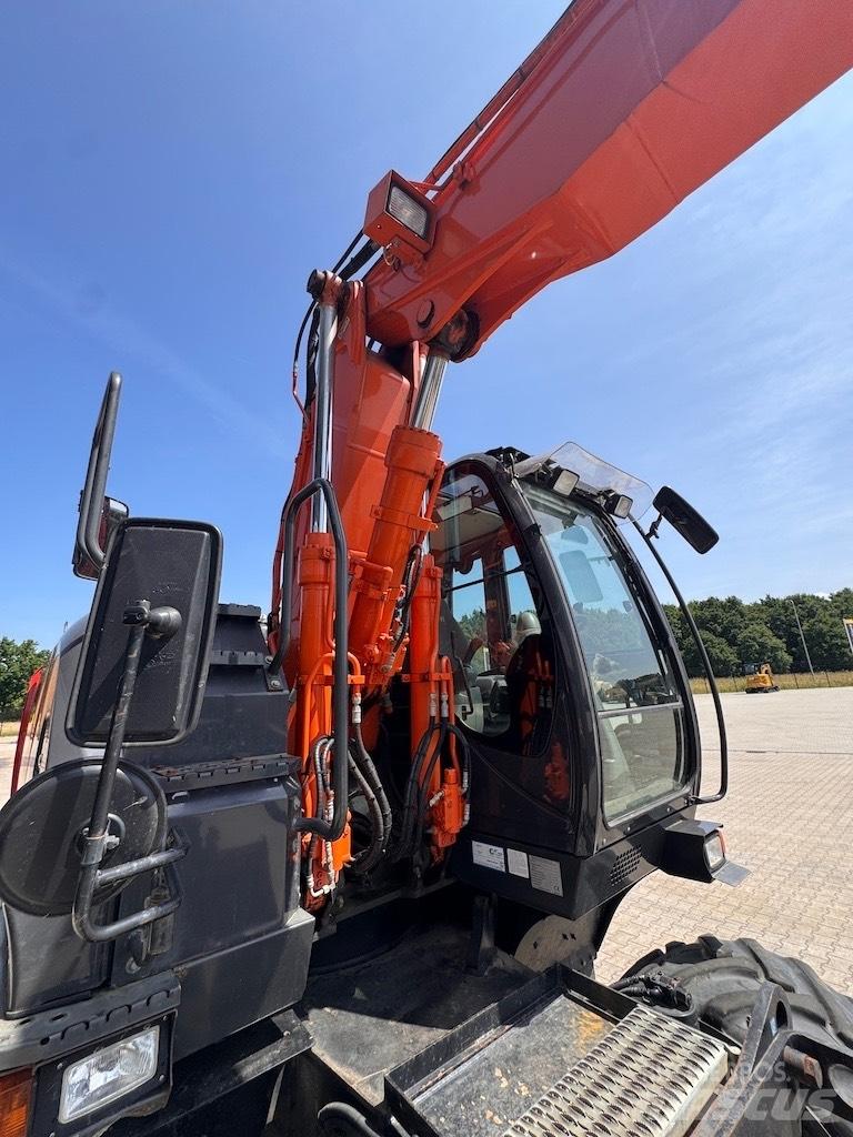 Hitachi 140W Escavadoras de rodas
