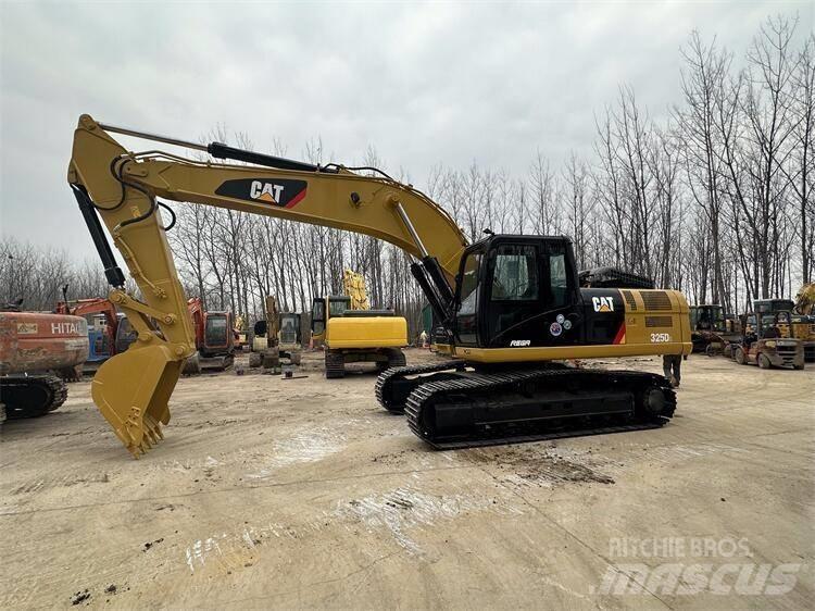CAT 325D2 Escavadoras de rastos