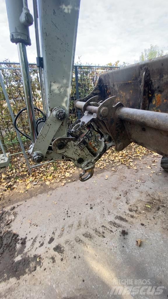 Takeuchi TB 240 Mini Escavadoras <7t