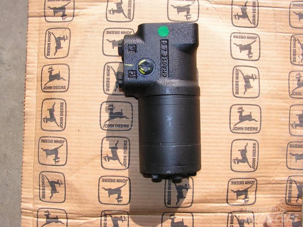 John Deere 6xxx M, R Hidráulica