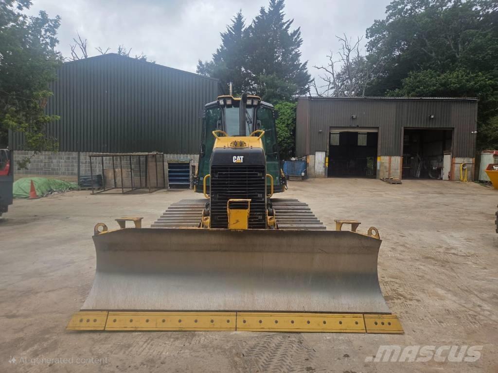 CAT D 4 K 2 LGP Dozers - Tratores rastos