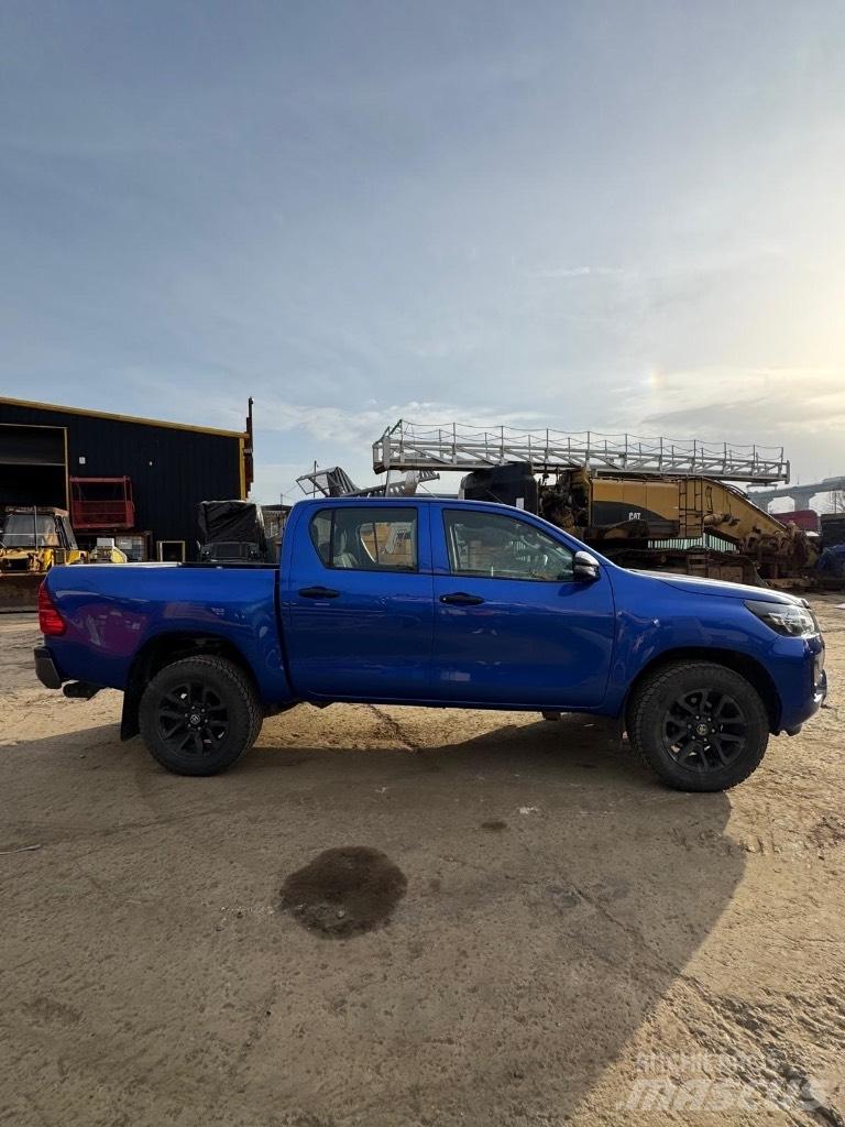 Toyota Hilux Active Pick up de caixa aberta