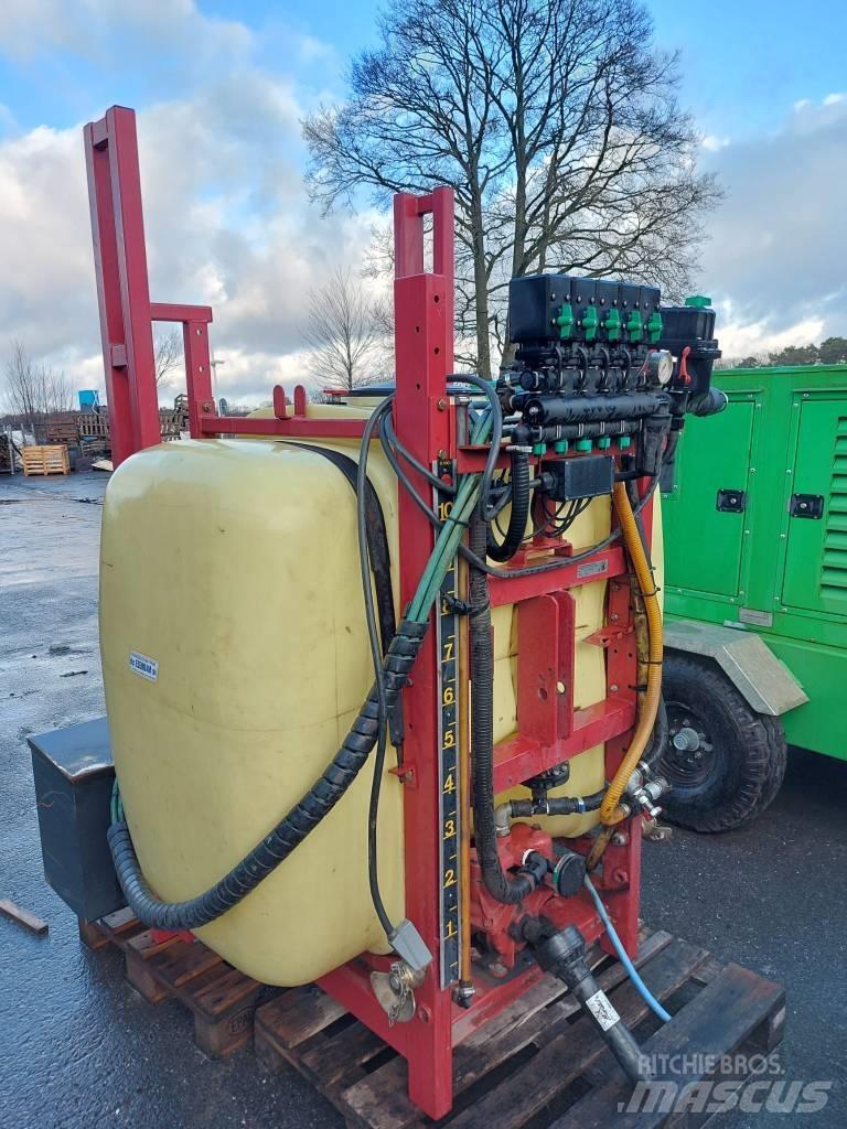 Hardi 1000 liter Pulverizadores montados