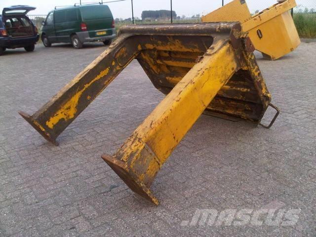 CAT 990 II Chassis e suspensões