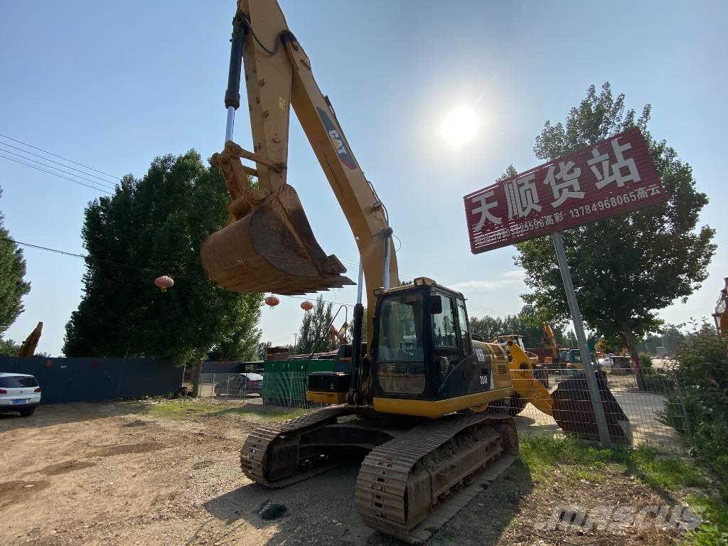 CAT 324D Escavadoras de rastos