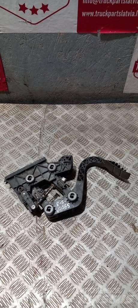 Scania R 480   1753411 Cabines e interior