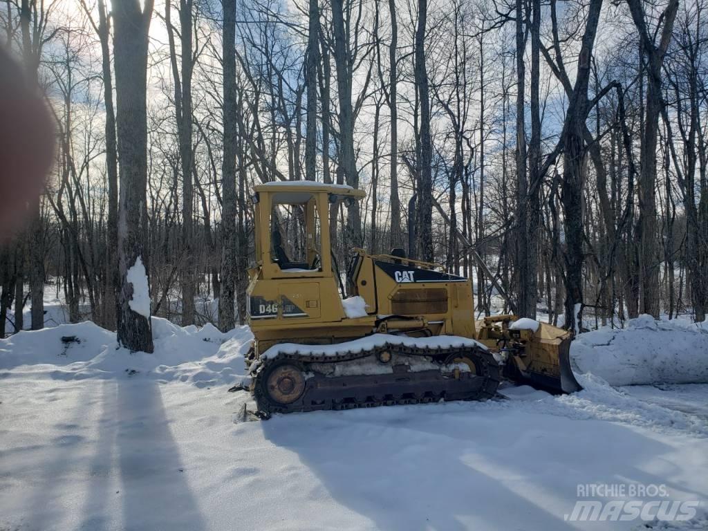 CAT D 4 G Dozers - Tratores rastos
