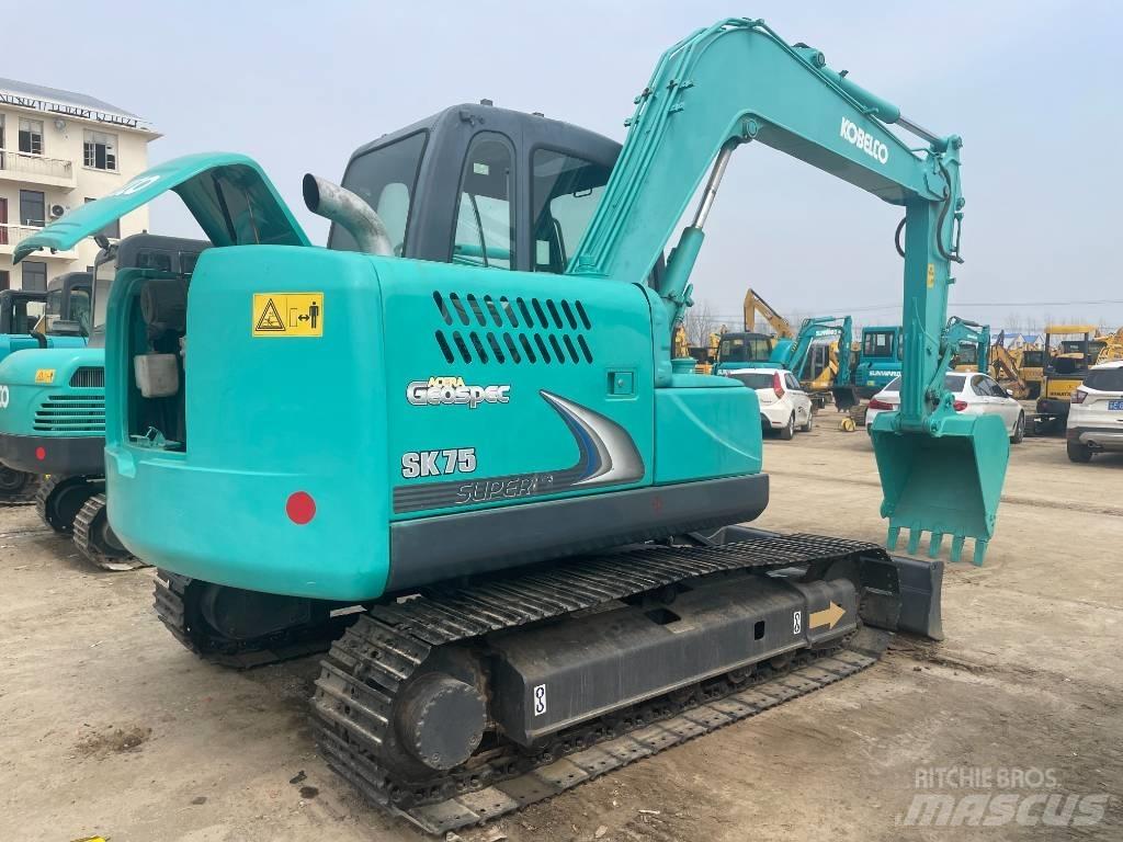 Kobelco SK 75 Escavadoras de rastos
