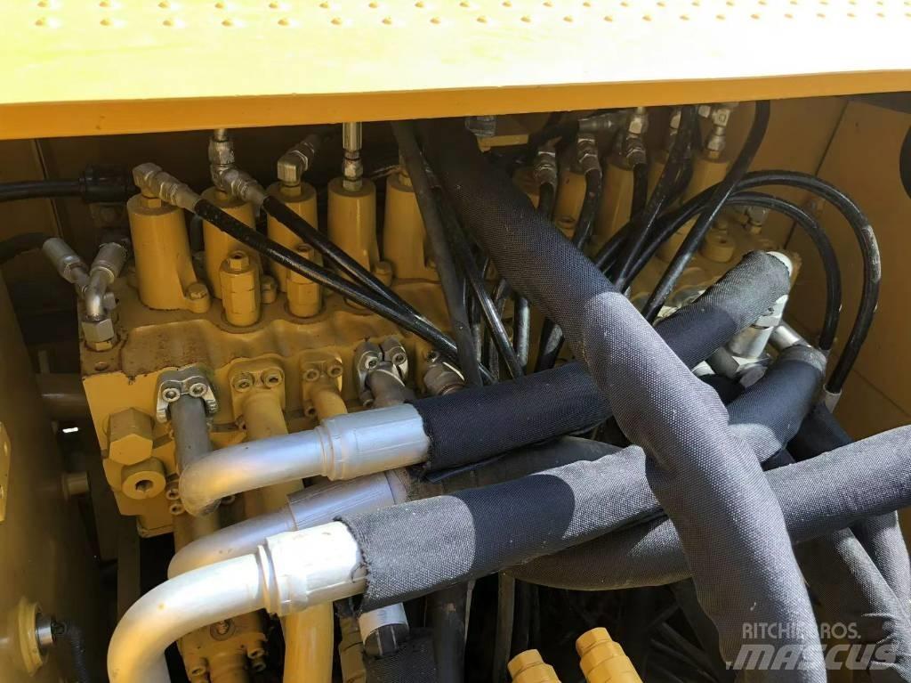 CAT 320D Escavadoras de rastos