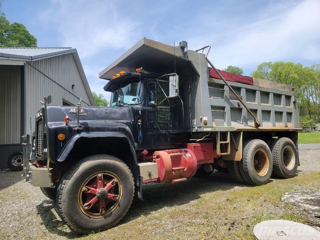Mack RD 690 SX Camiões basculantes