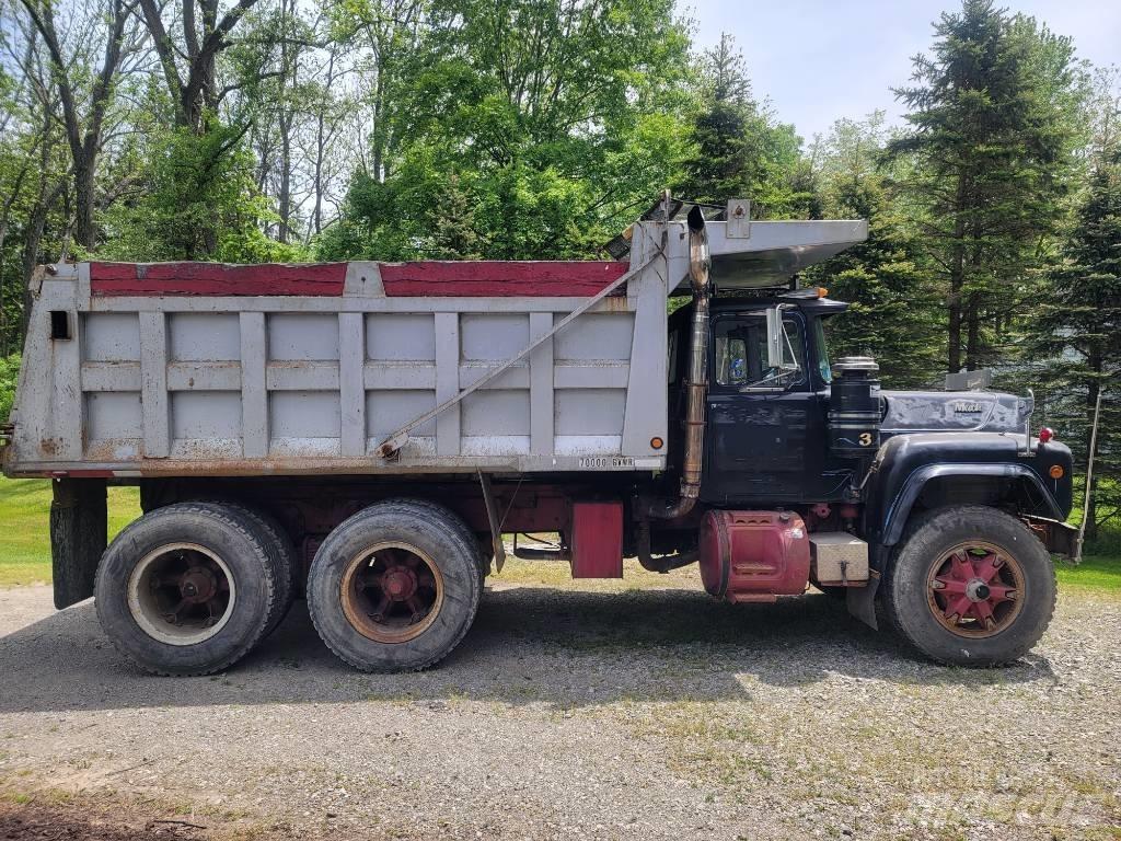 Mack RD 690 SX Camiões basculantes