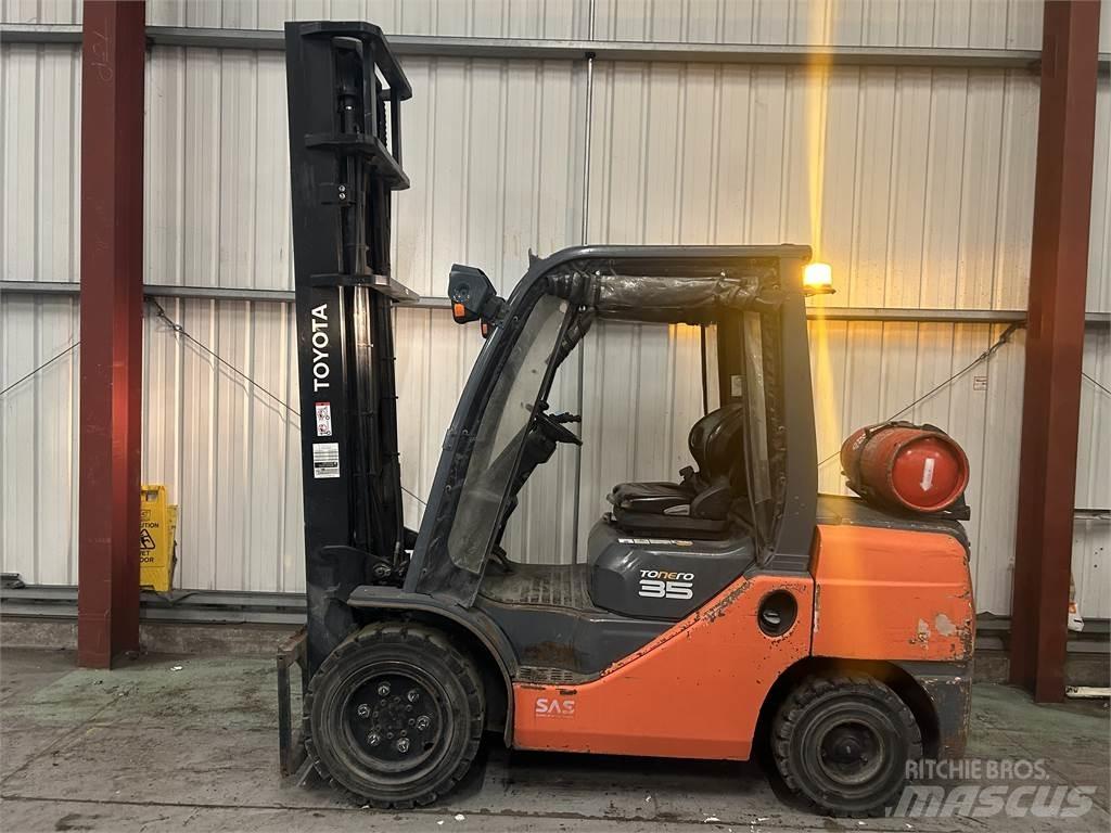 Toyota 02-8FGJF35 Empilhadores a gás