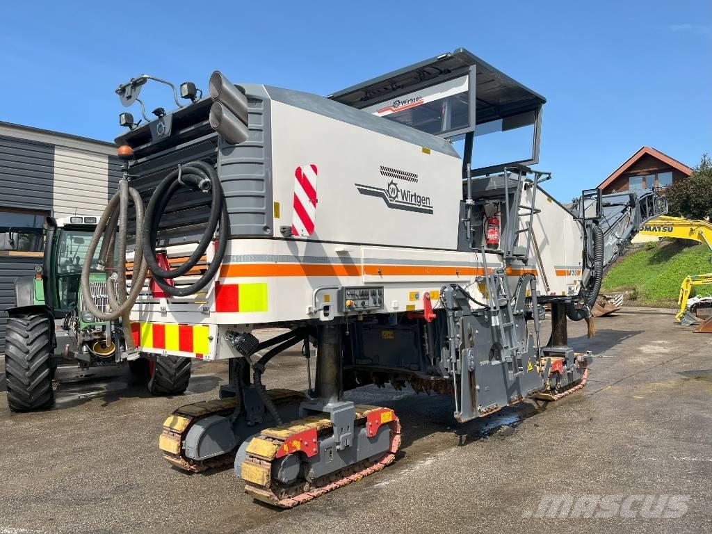 Wirtgen W 210i Fresadoras de asfalto