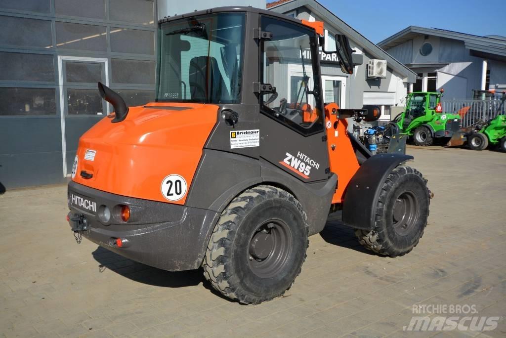 Hitachi ZW 95-6 C Pás carregadoras de rodas