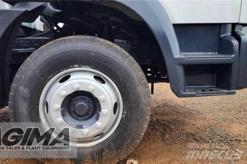 Fuso FJ13-230 Outros Camiões